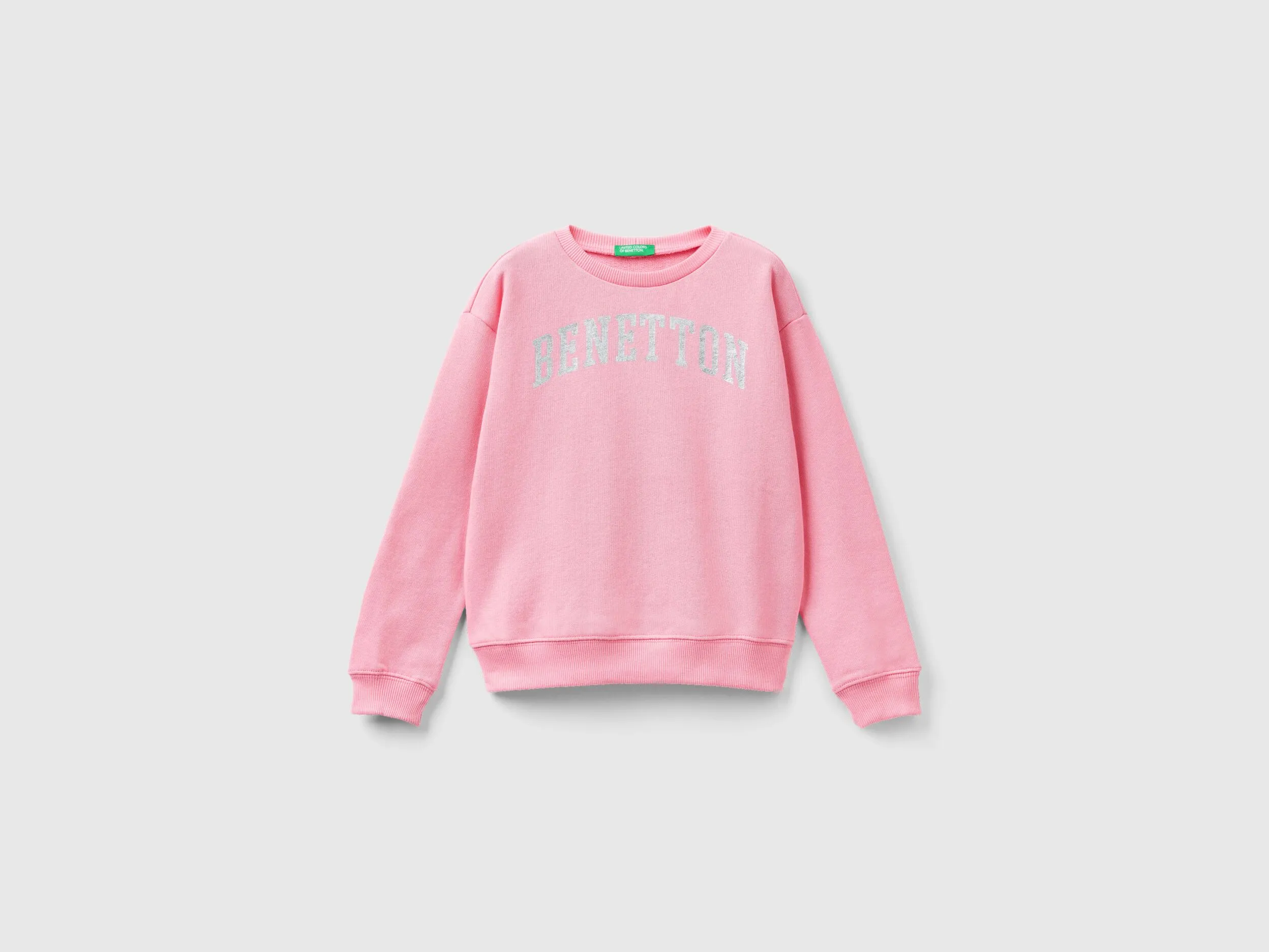 100% cotton sweatshirt with logo.