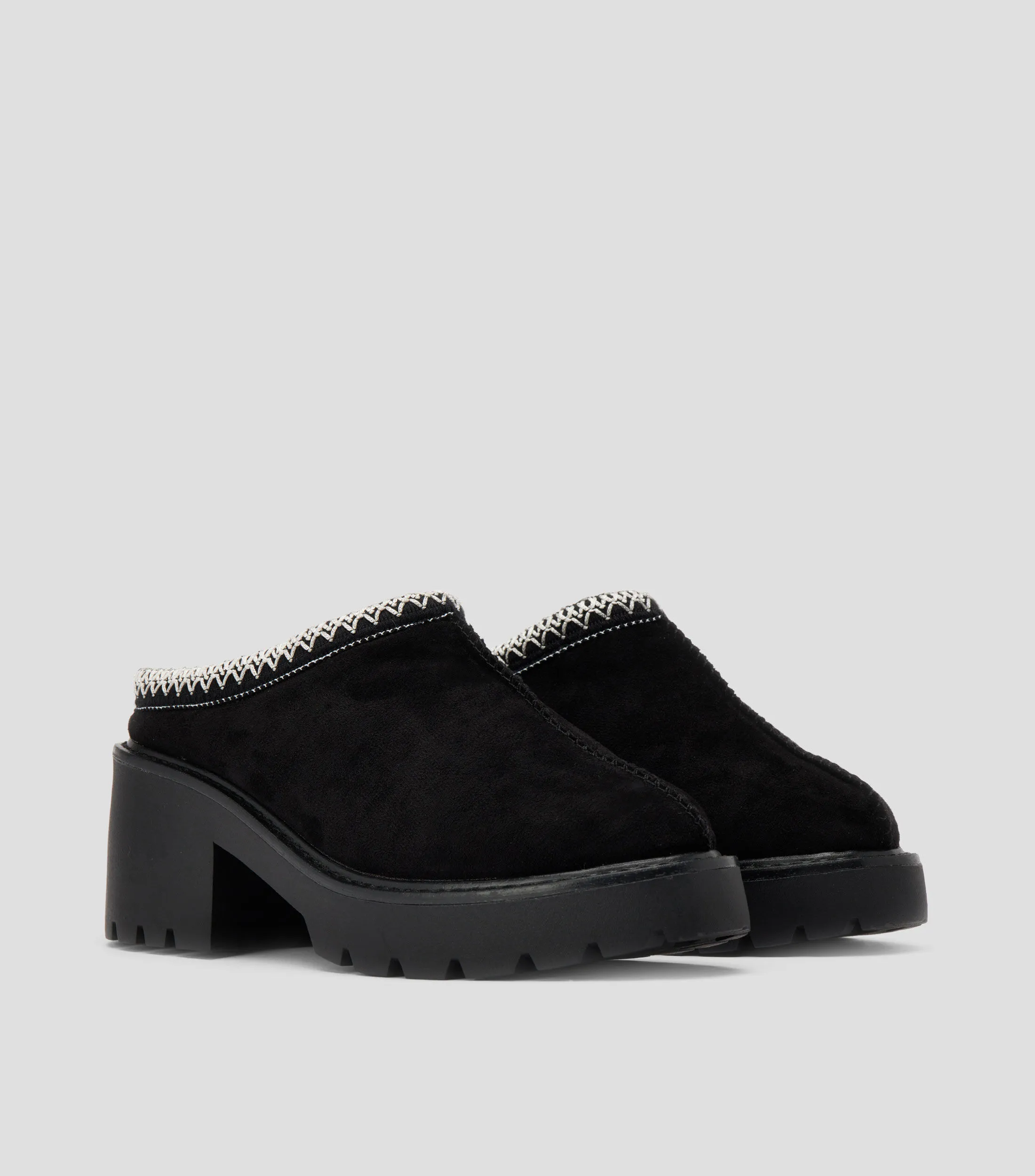 Ak Anne Klein Casual Clogs with Wide Medium Heel for Women