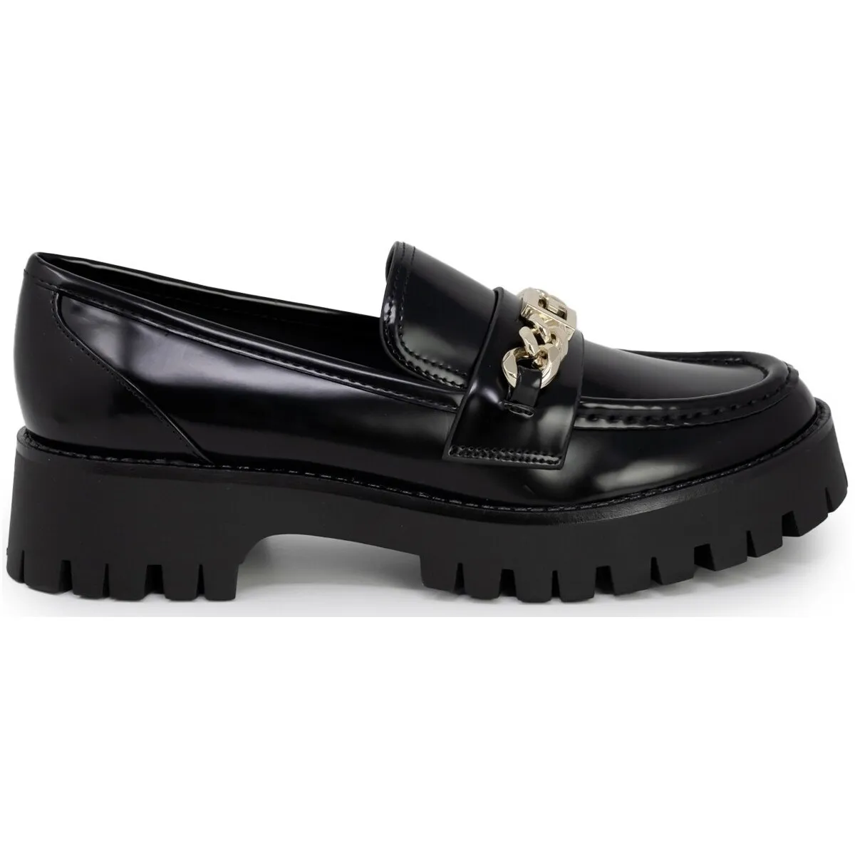 Elegant Fashion Essentials