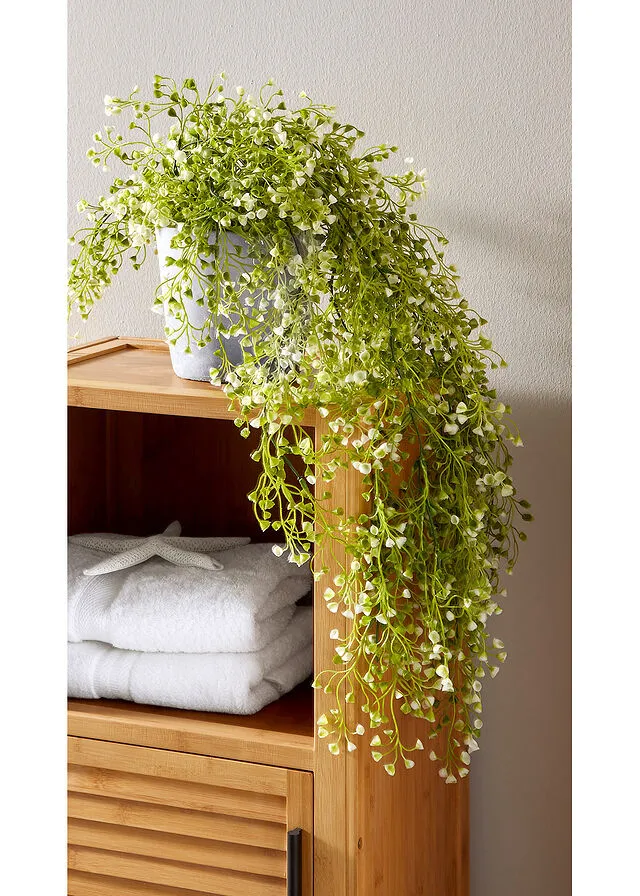 ARTIFICIAL GREENWHITE SMALL FLOWER EAR CUFF
