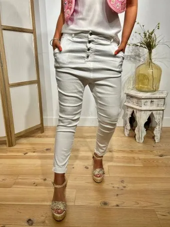 BAGGY JEANS WHITE  ONE RESULT.