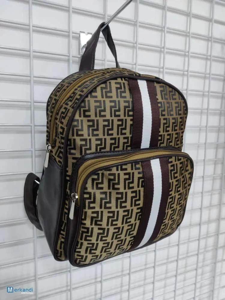 Bags and backpacks Assorted Lot Summer 2022 REF: 17094