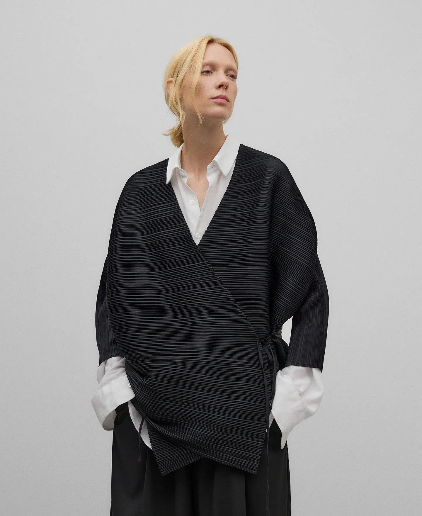 Black Crinkle Kimono Top for Women
