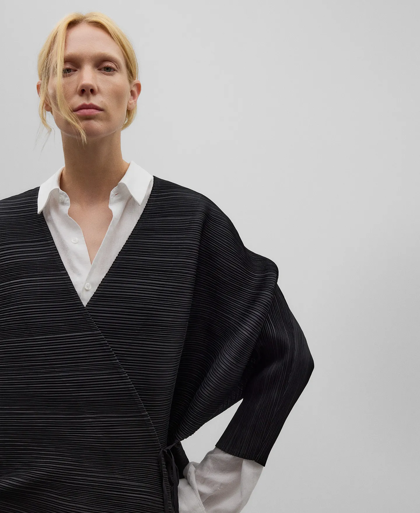 Black Crinkle Kimono Top for Women