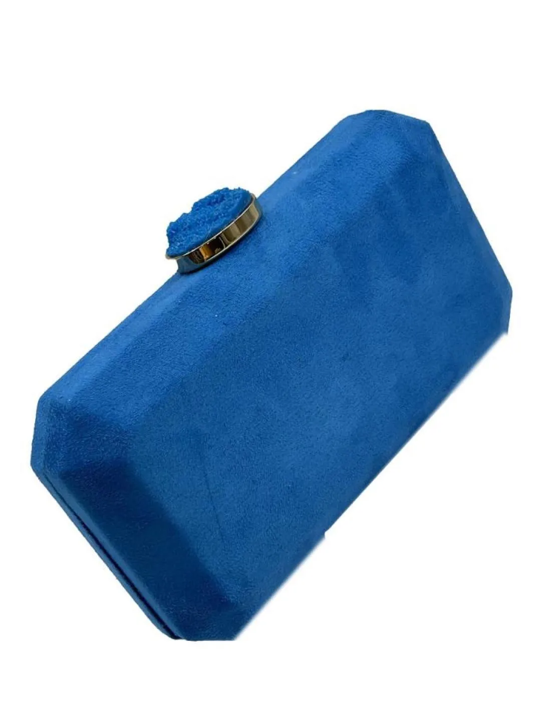 Blue party bags with beautiful stone closure for guests.