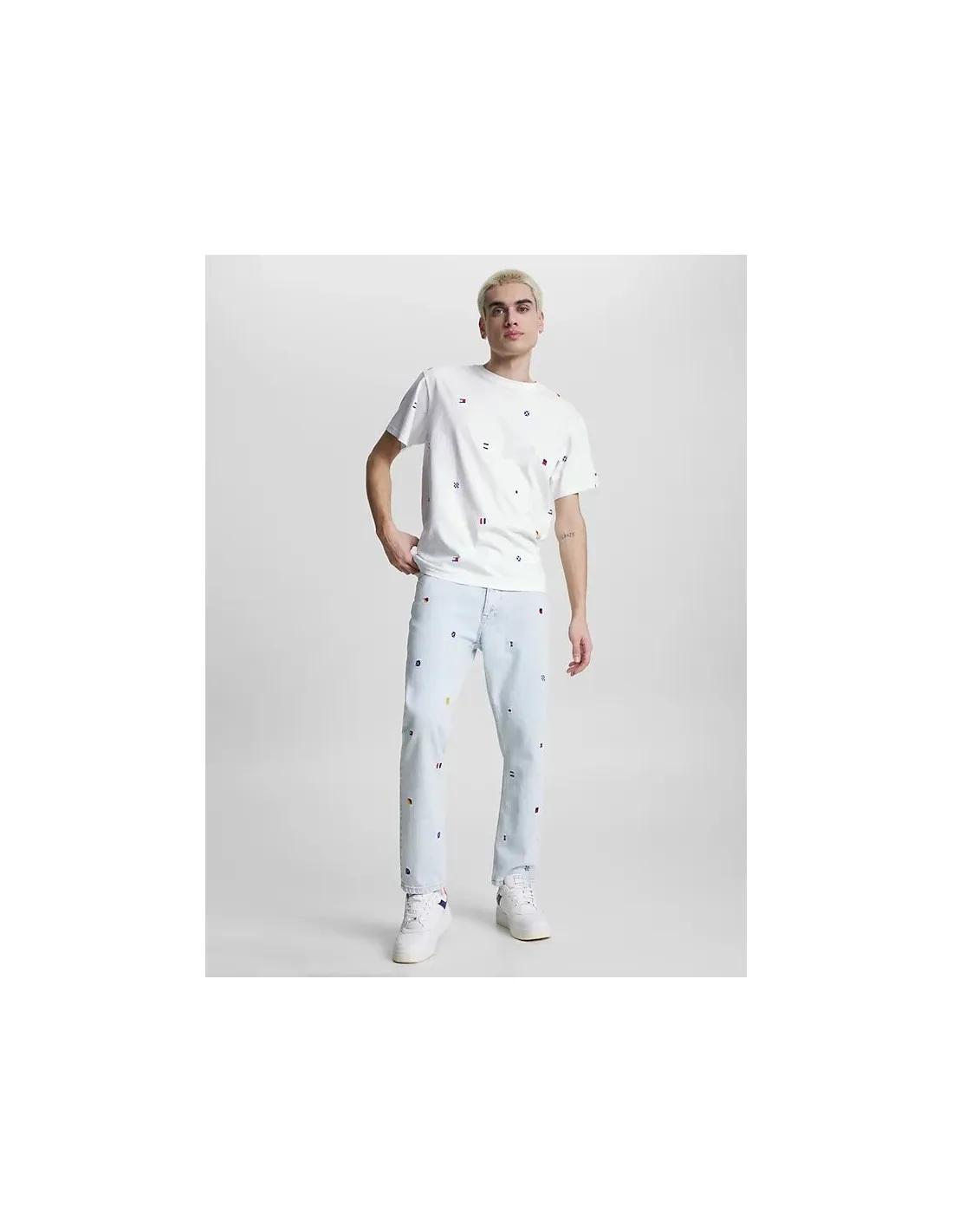 TOMMY JEANS WIDE CUT ARCHIVE TSHIRT WITH EMBROIDERY