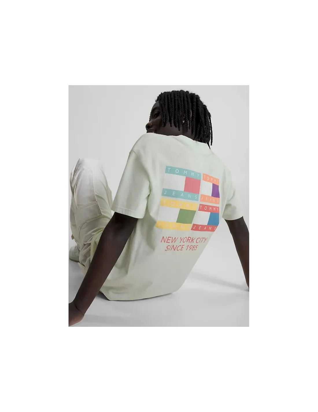 TOMMY JEANS OVERSIZED CUT TSHIRT WITH BACK LOGO