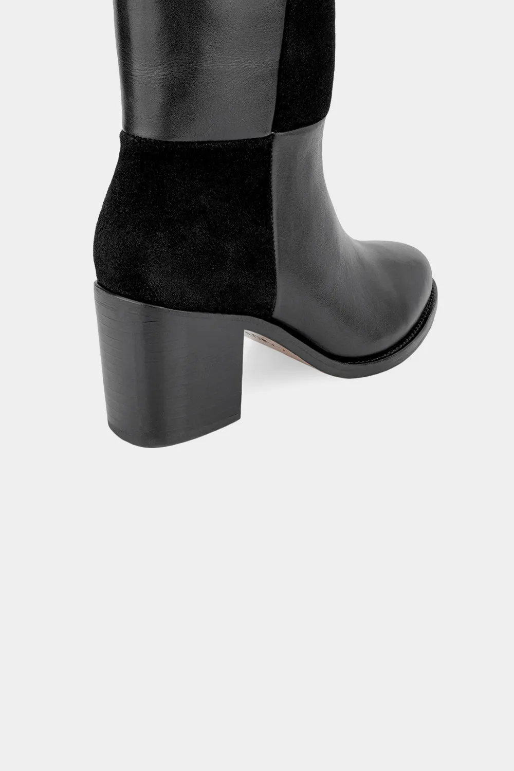 Caryn Black Shop