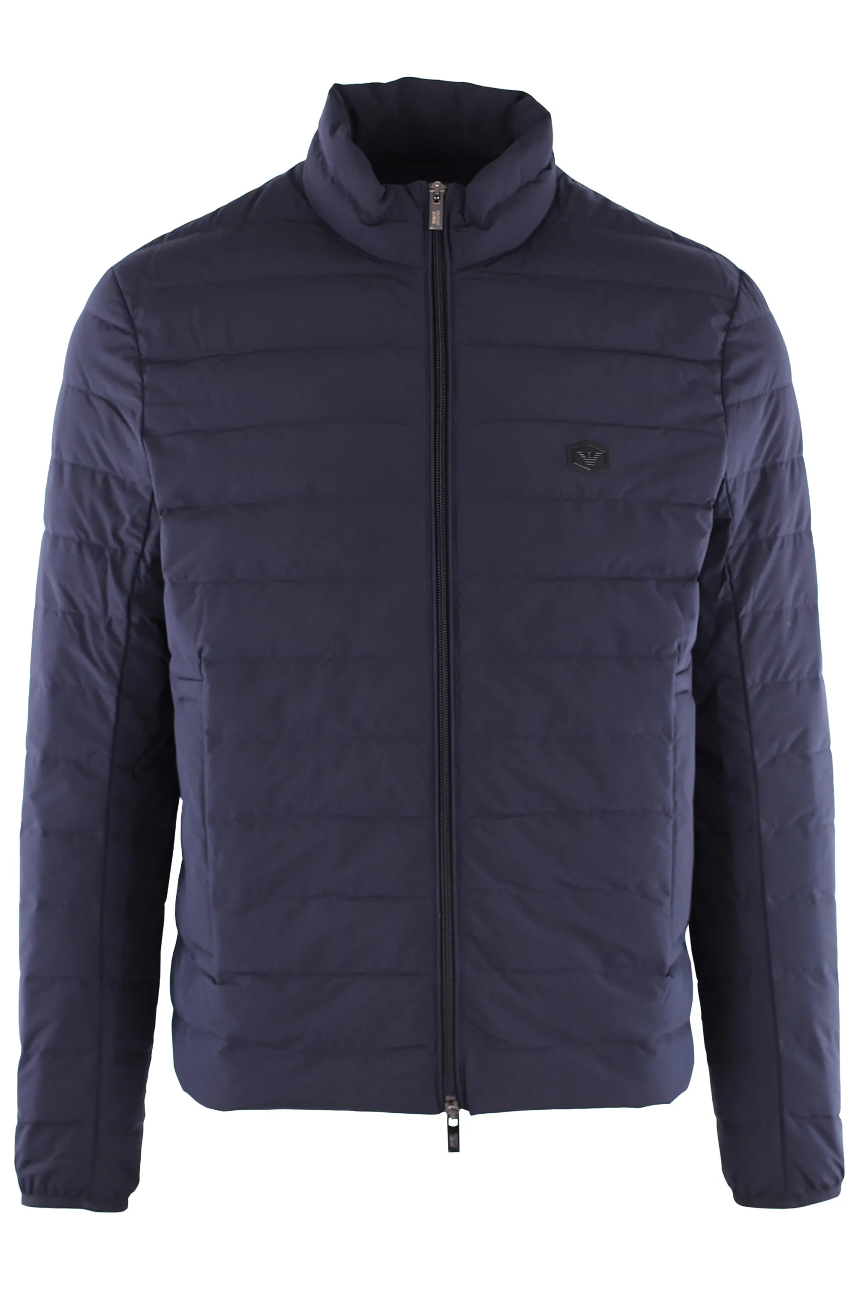 Chaqueta azul oscuro con logo de la marca