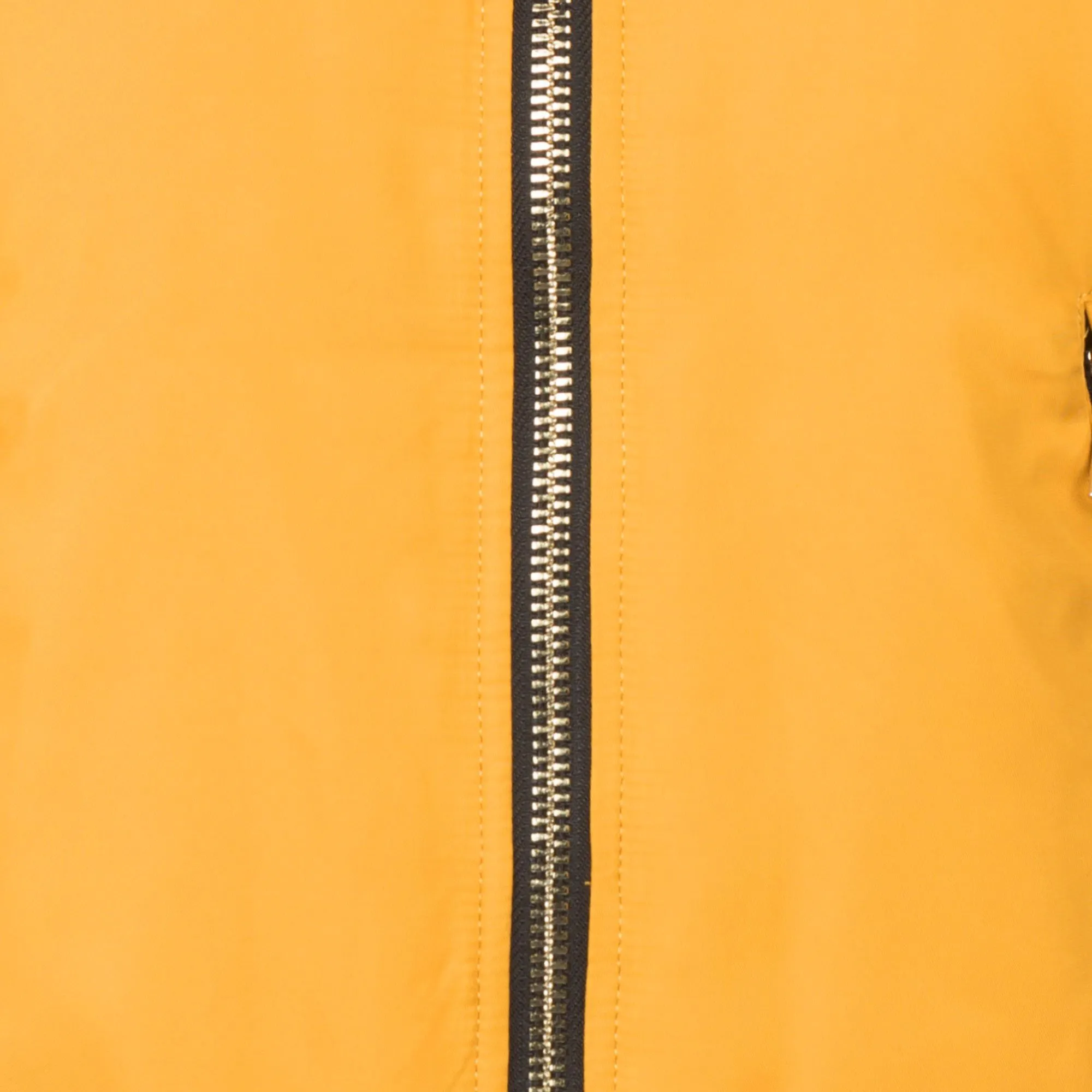 Chaqueta bomber con cuello en amarillo