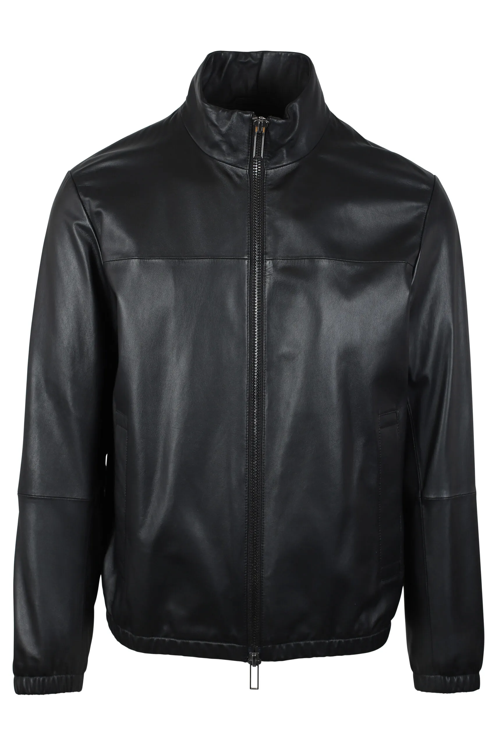 Chaqueta negra de cuero con minilogo