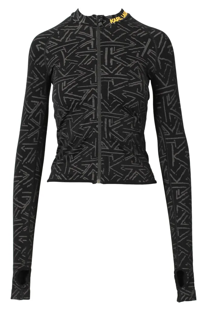 Chaqueta negra deportiva
