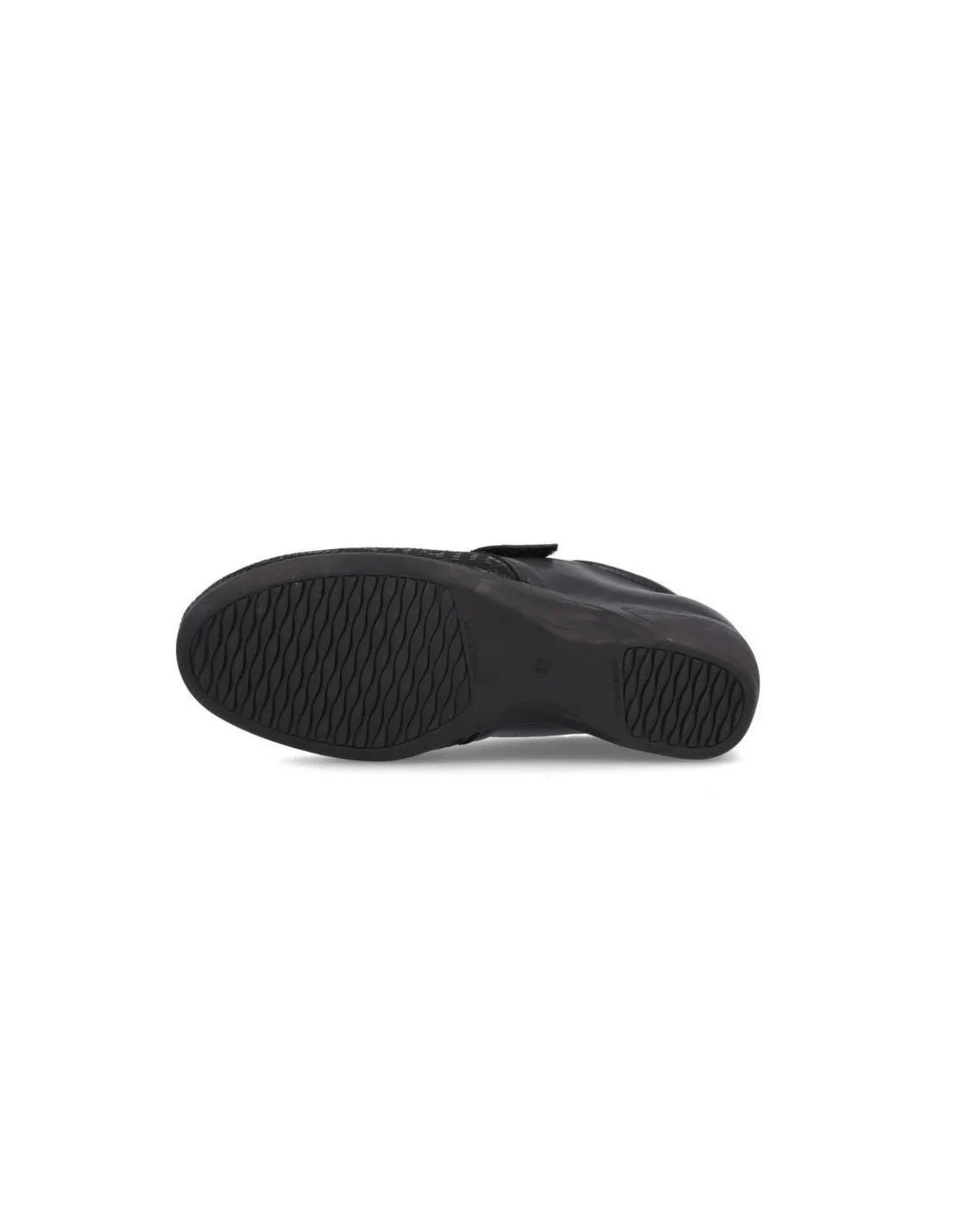 Comfortable women's shoes for sensitive feet