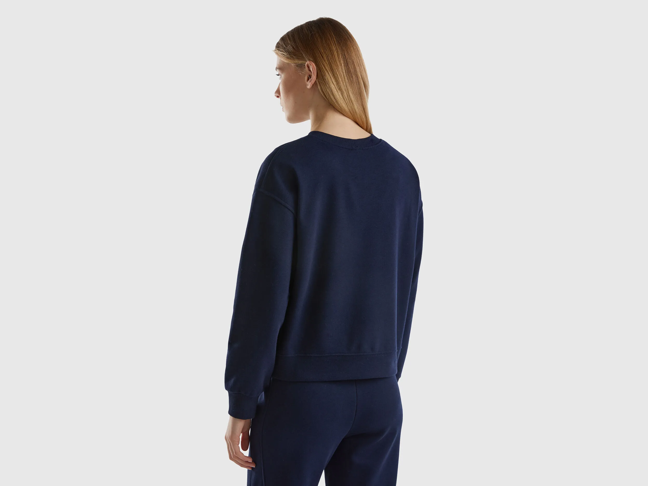 Cotton blend sweatshirt.