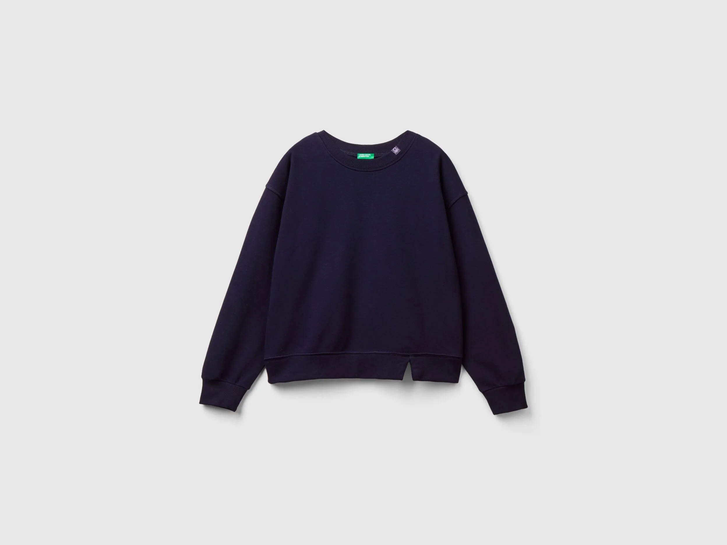 Cotton blend sweatshirt.