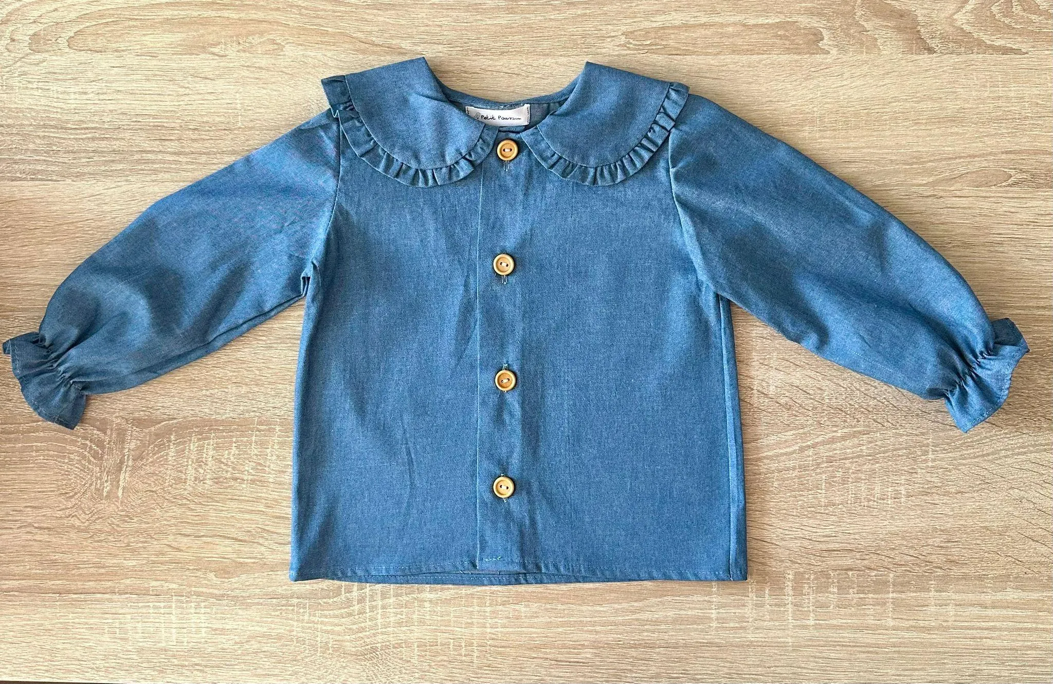 DENIM BUTTONUP BLOUSE.
