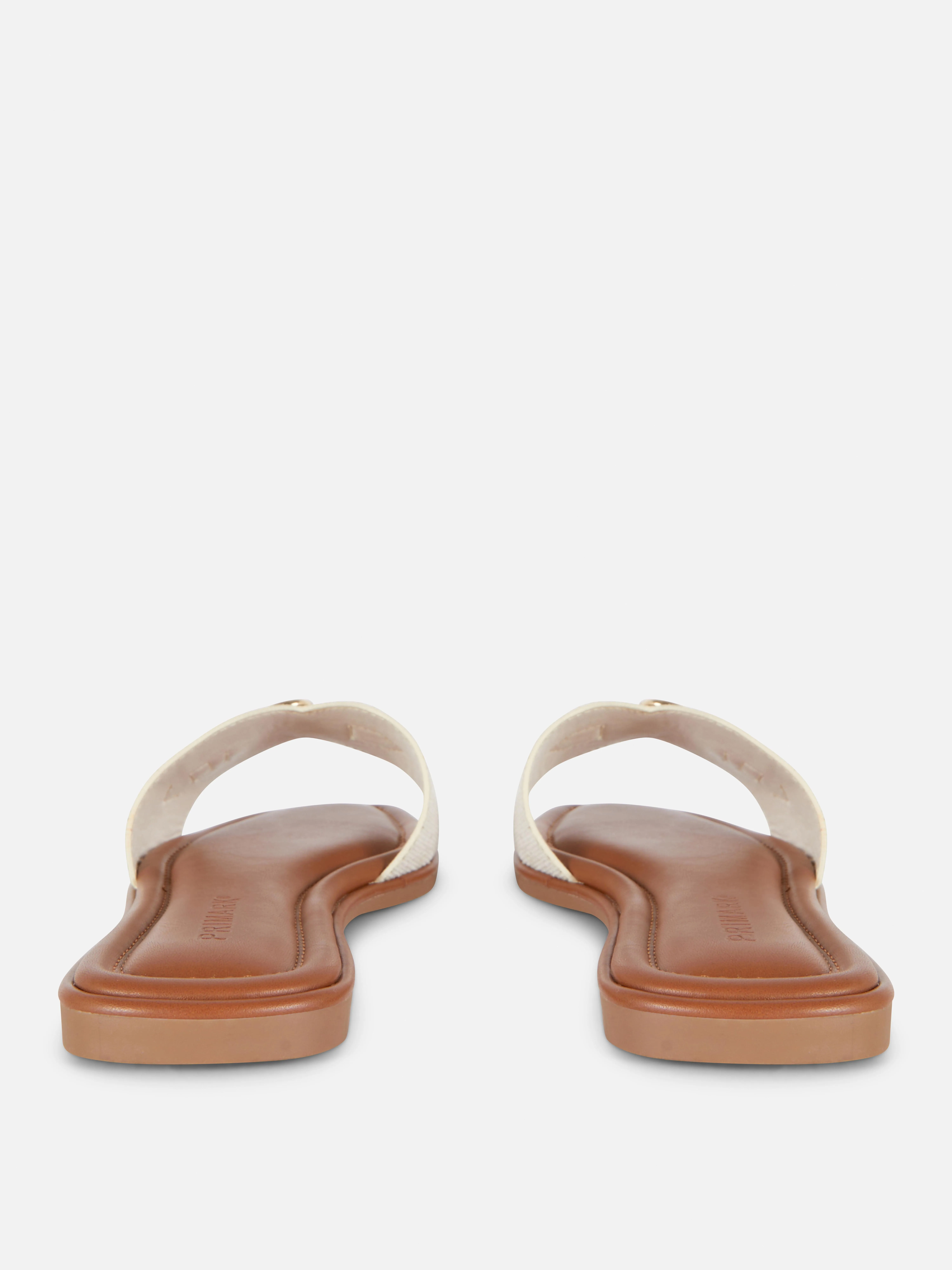 Denim woven sandals with buckle.