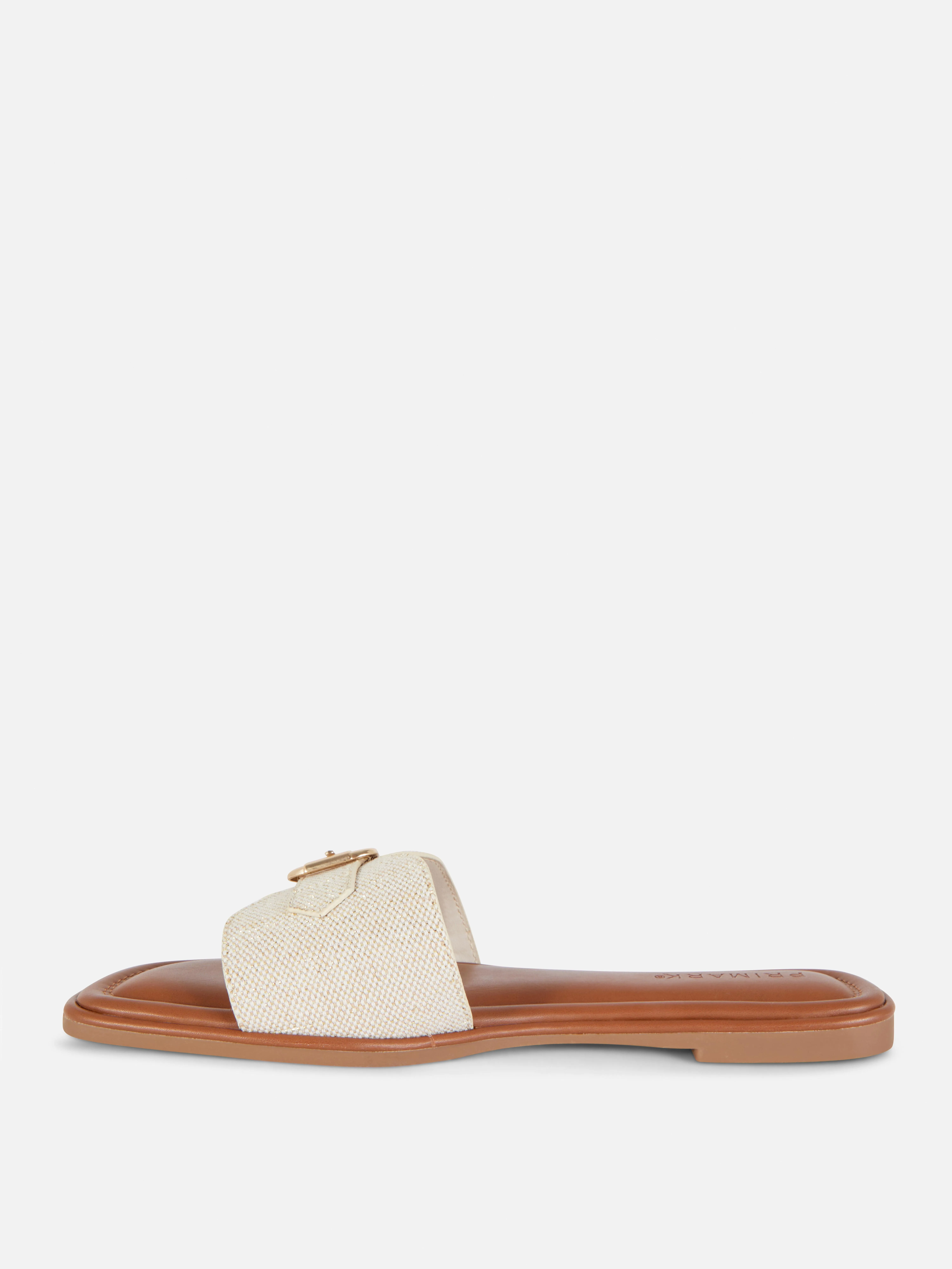 Denim woven sandals with buckle.