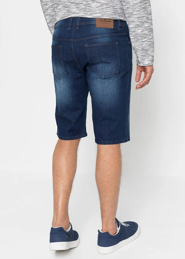 Elastic denim Bermuda shorts with reinforced crotch, regular fit.