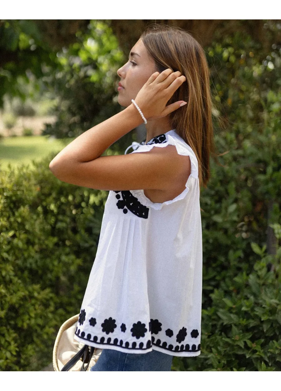 Embroidered Blouse Regina