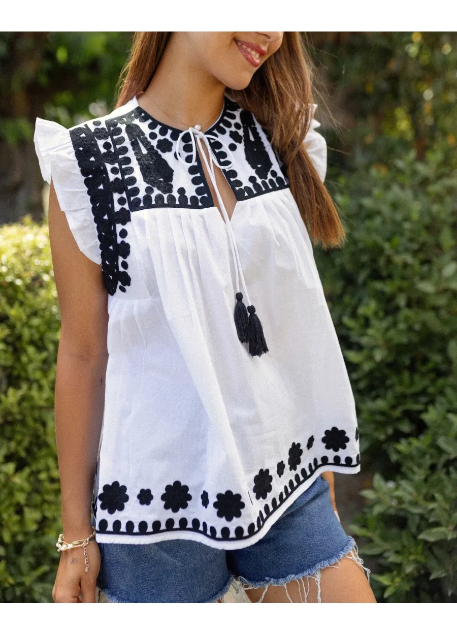 Embroidered Blouse Regina