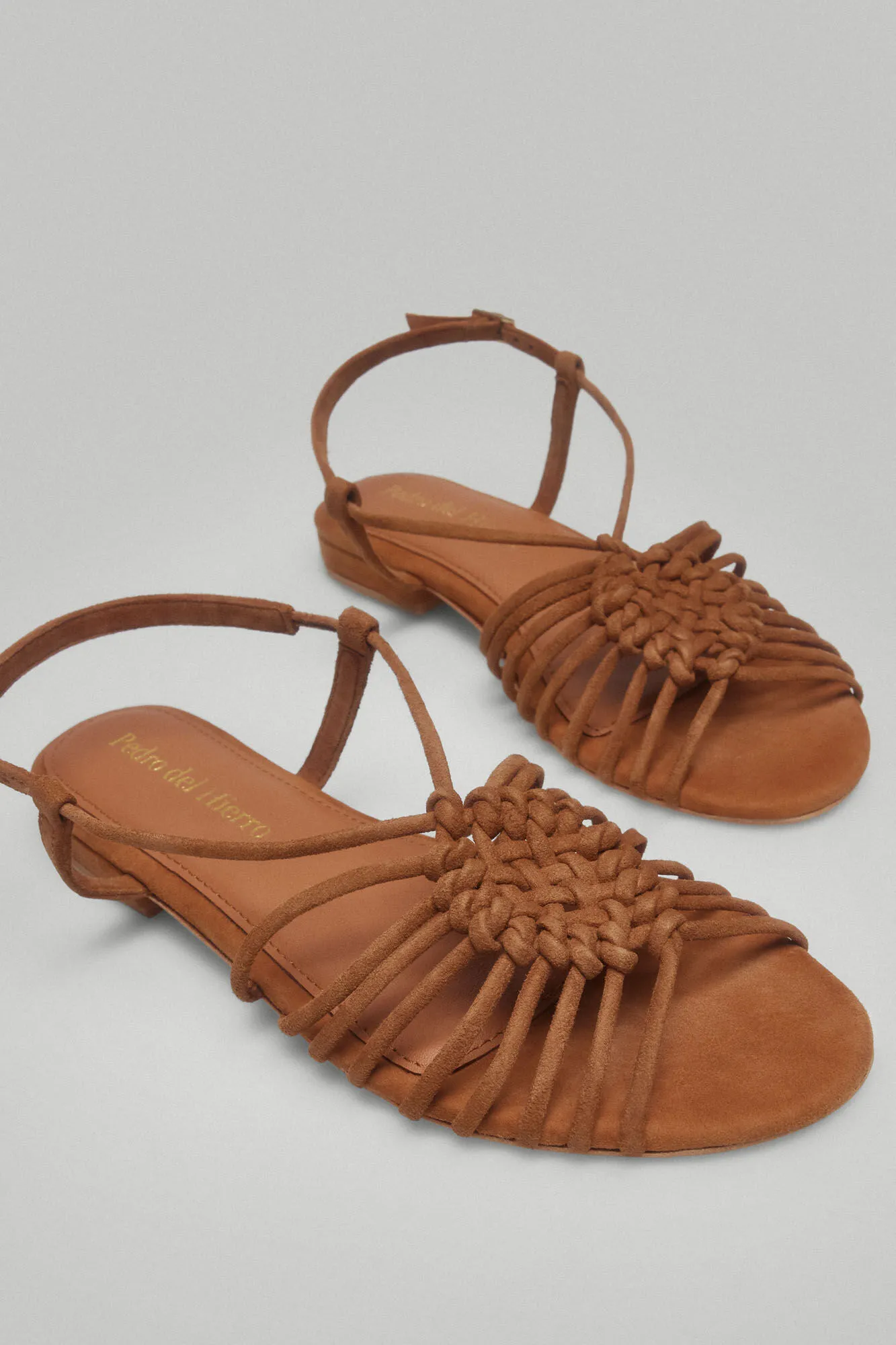 Flat Sandals Cage
