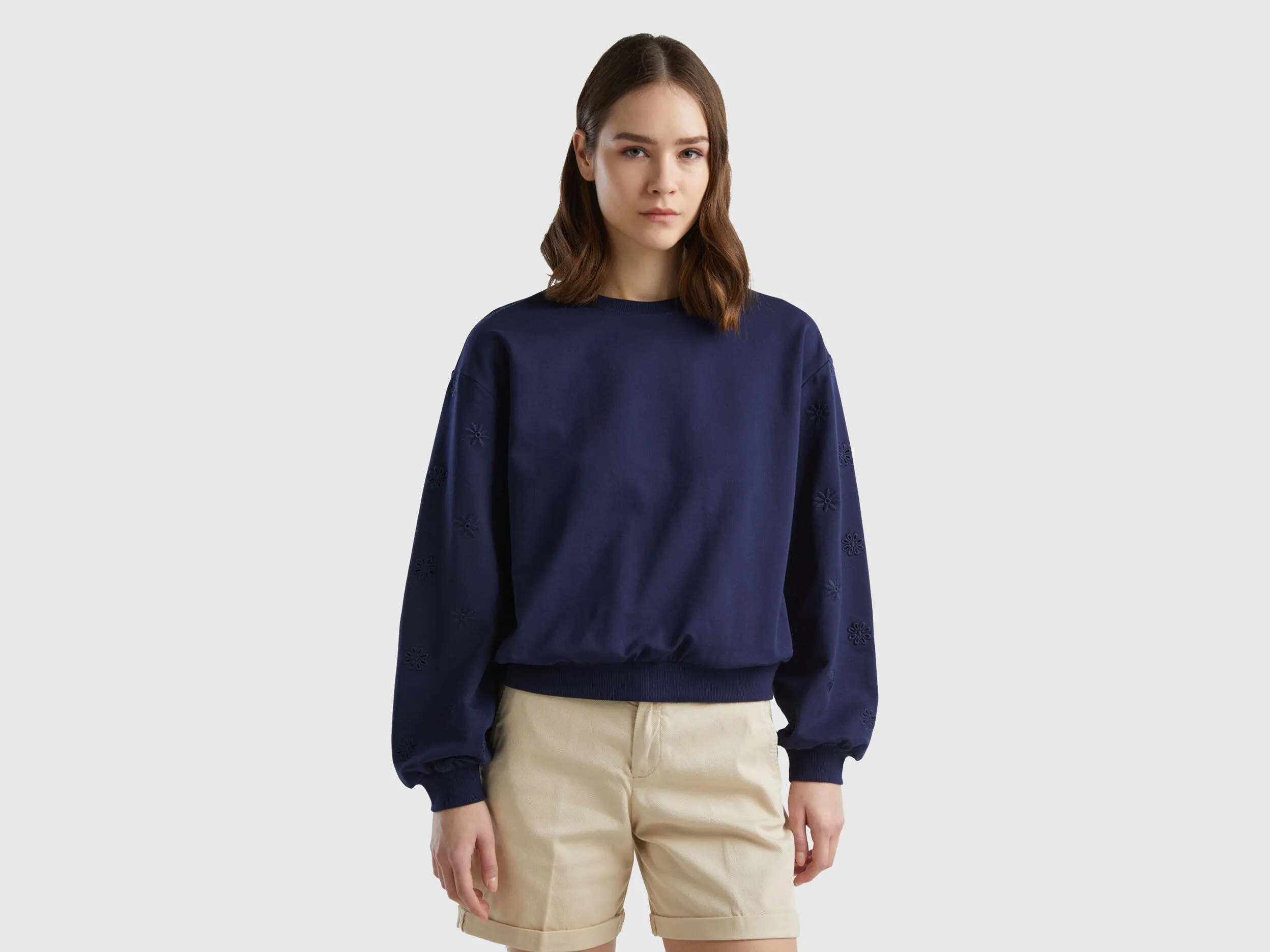 Floral Embroidered Sweatshirt