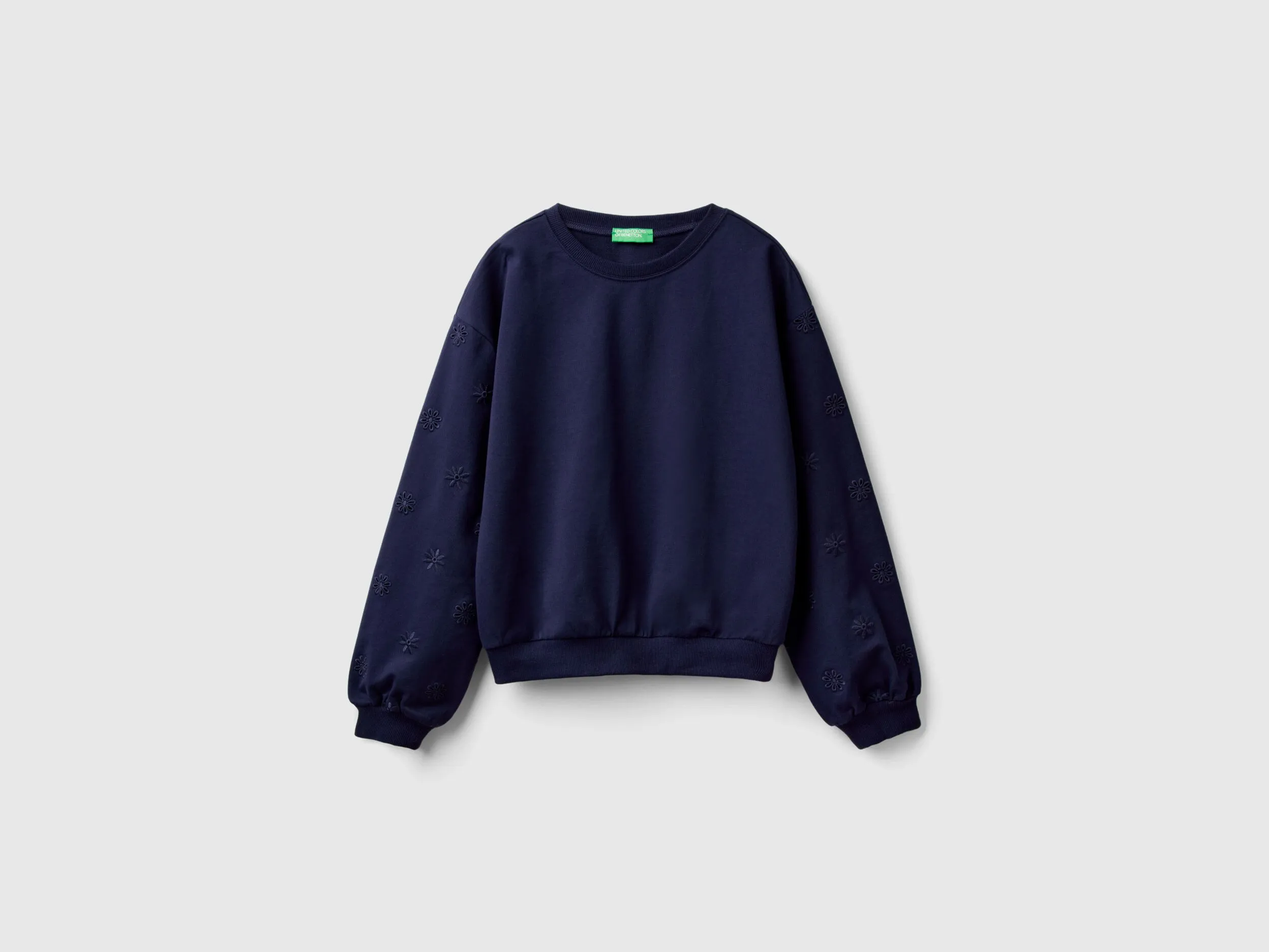 Floral Embroidered Sweatshirt