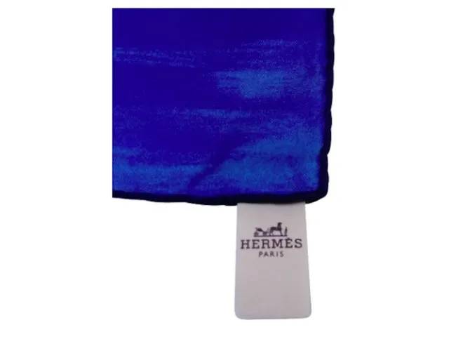 Hermès Paris Silk Carré Au Bout Du Monde de Antoine Carbonne Multicolor 