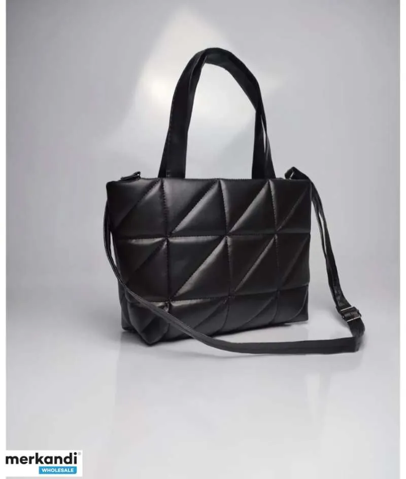 HIGHQUALITY WHOLESALE WOMEN'S HANDBAGS AVAILABLE.