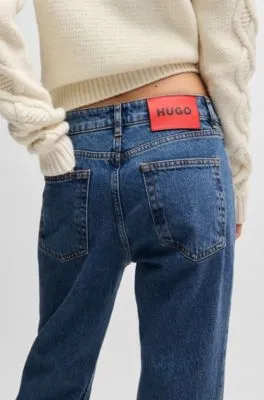 Jeans estilo mom relaxed fit en denim elástico azul muy cómodo