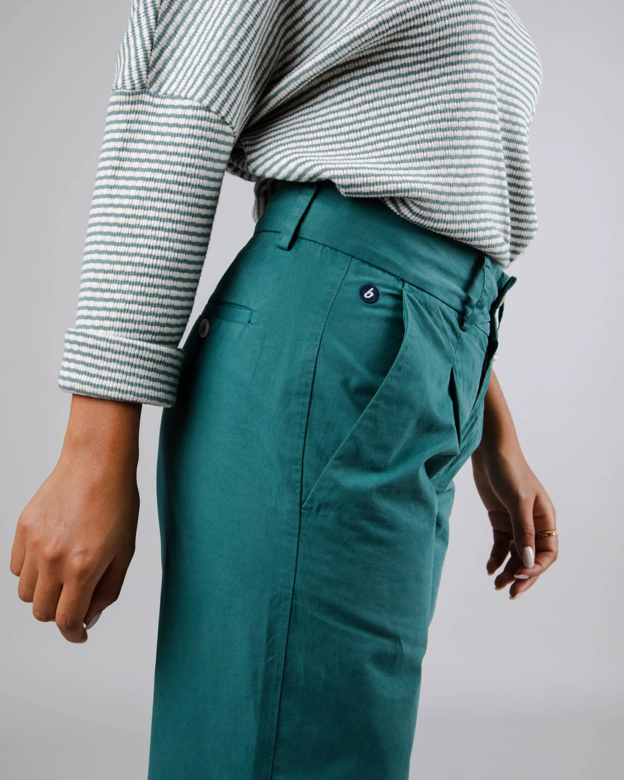 STYLISH PLEATED PANTS  KALE BRAND