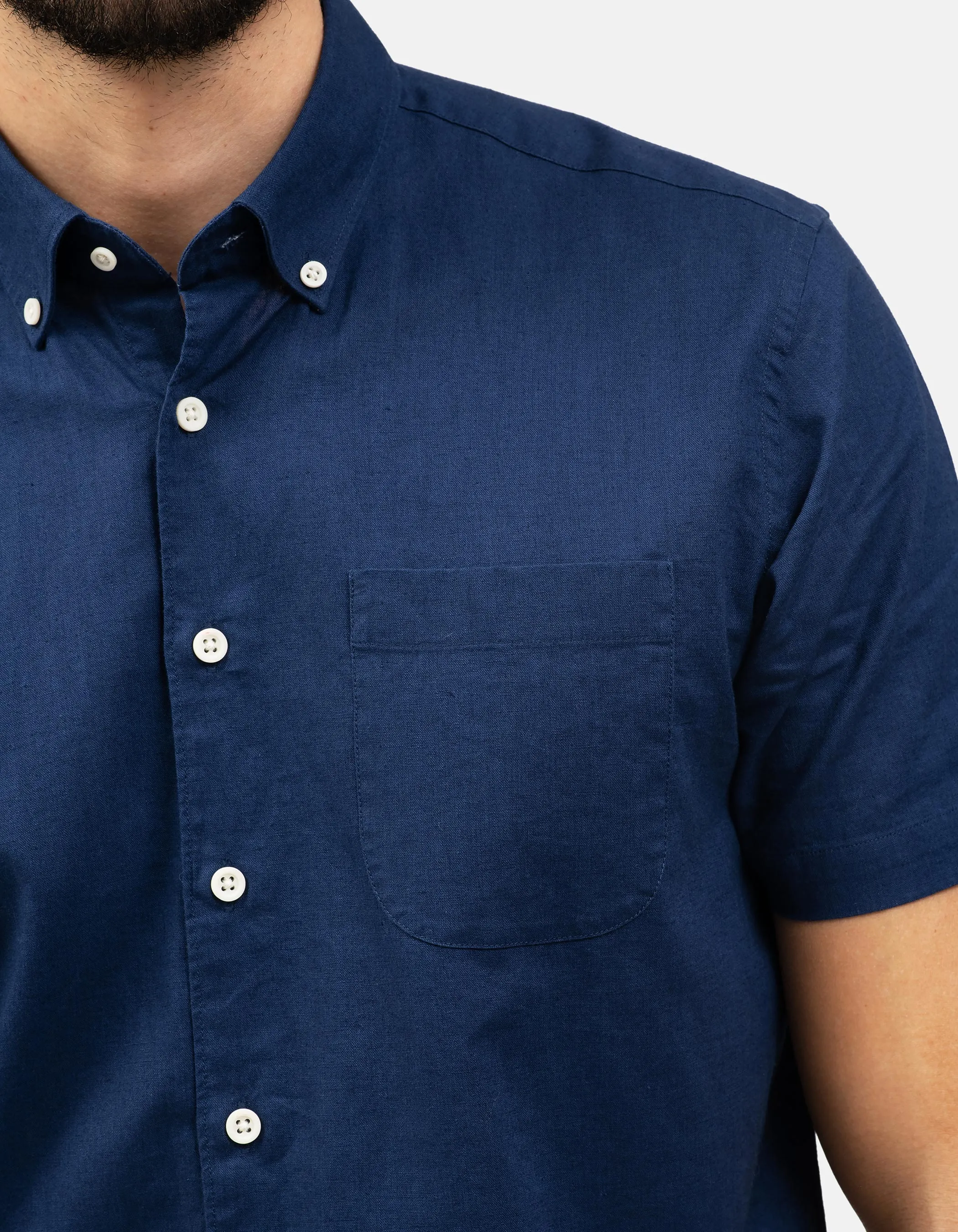 Linen and cotton short sleeve shirt.