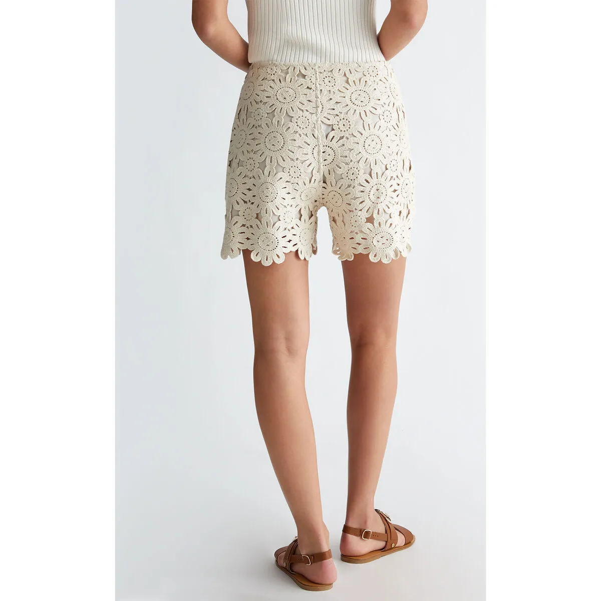 Macramé shorts