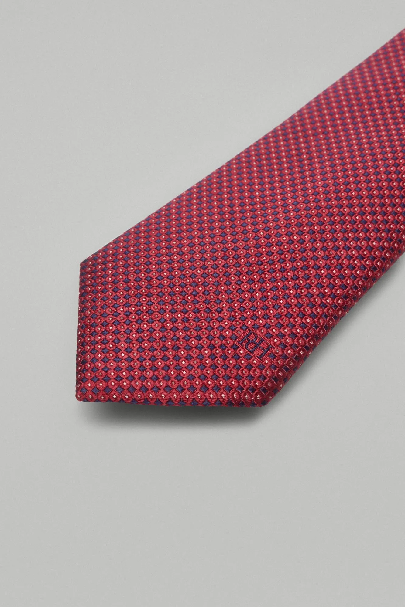 Natural silk tie