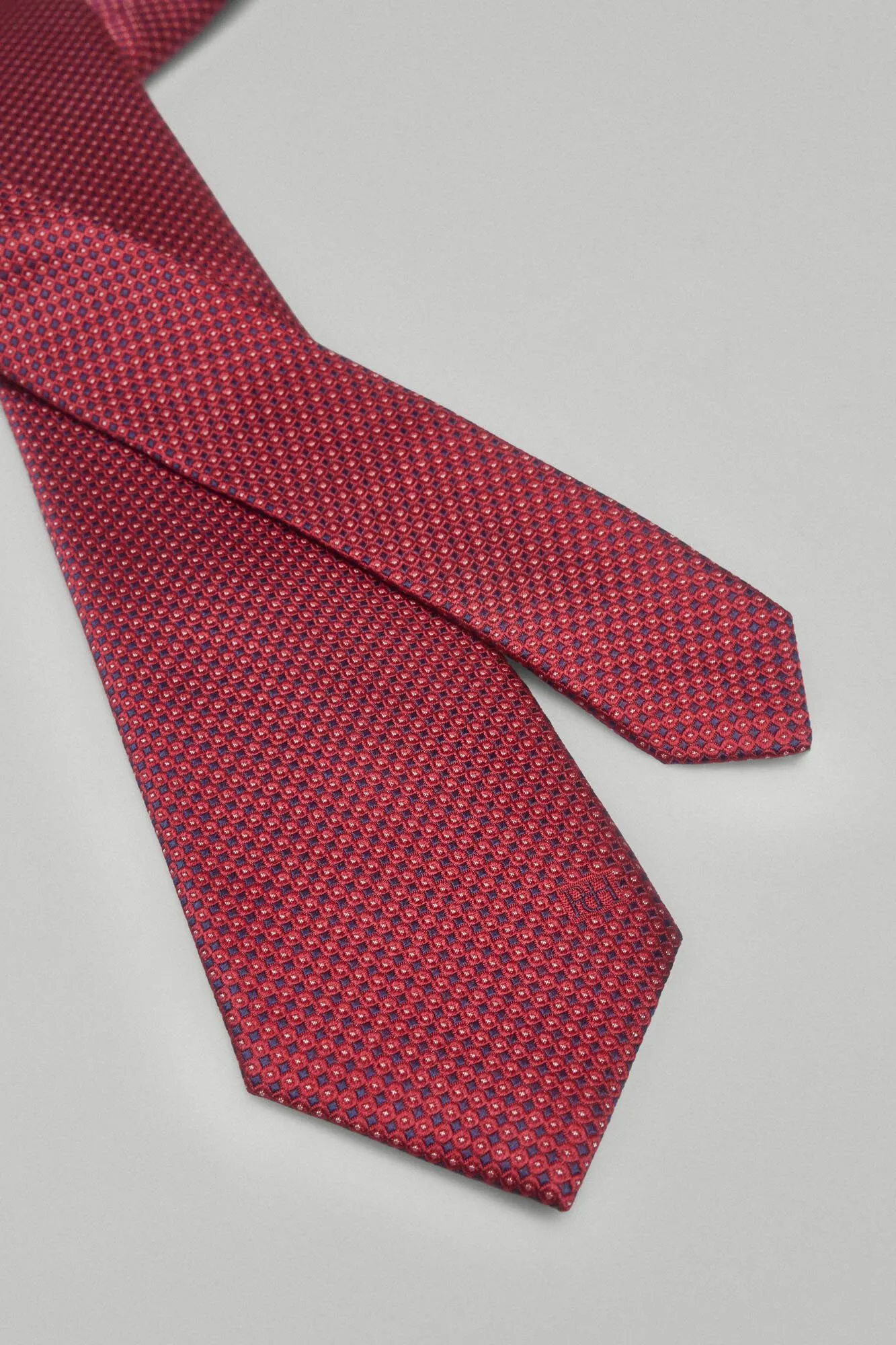 Natural silk tie