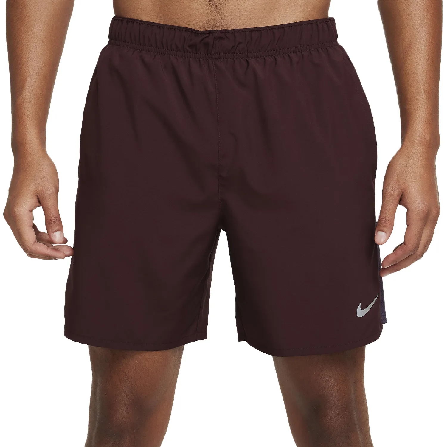 Nike Challenger Logo 7in Shorts