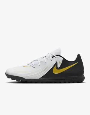 Nike Phantom GX 2 Club Soccer Cleats