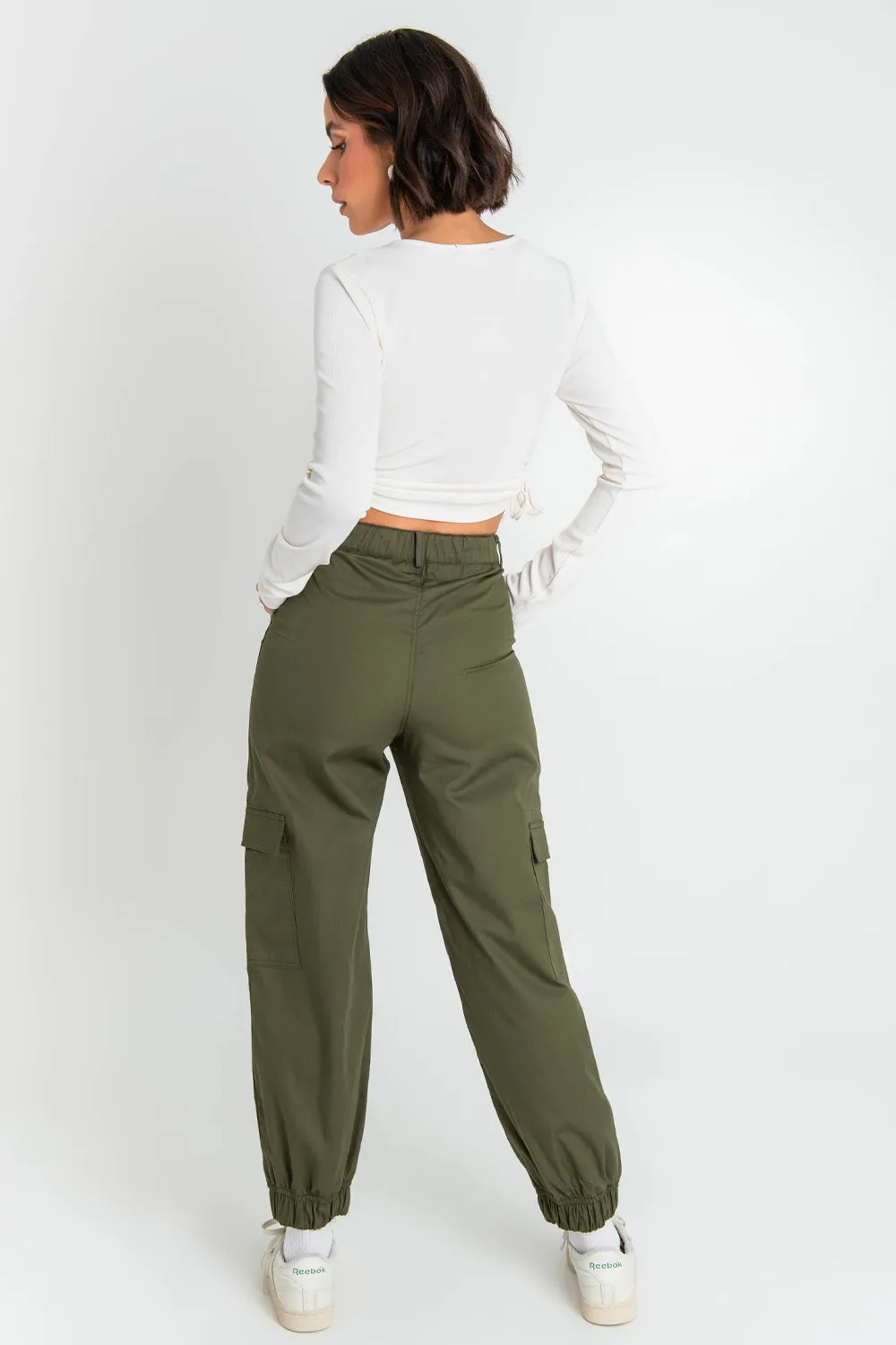 Pantalón jogger cargo de fit recto tiro alto
