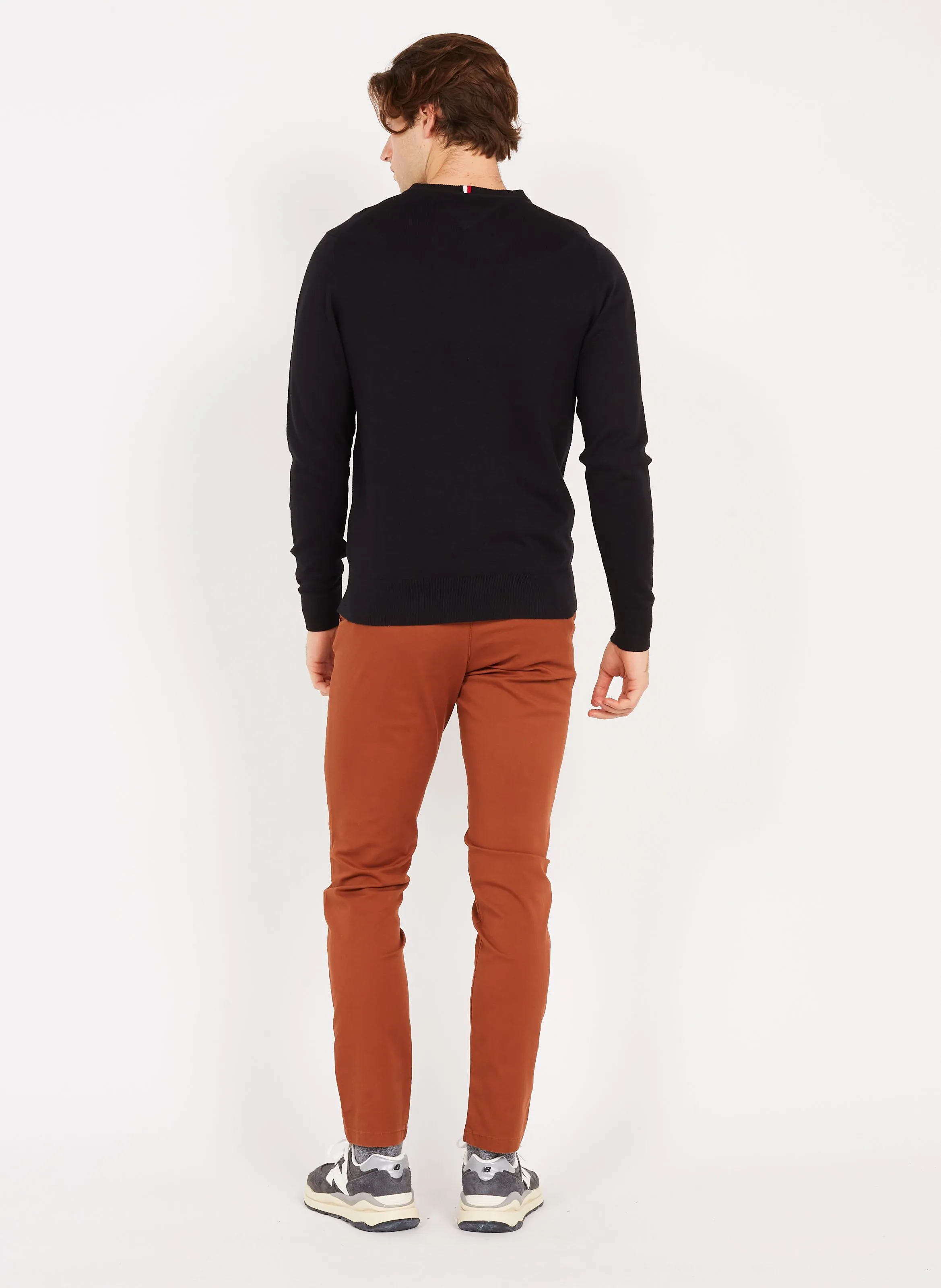 Pantalón slim de algodón orgánico en marron