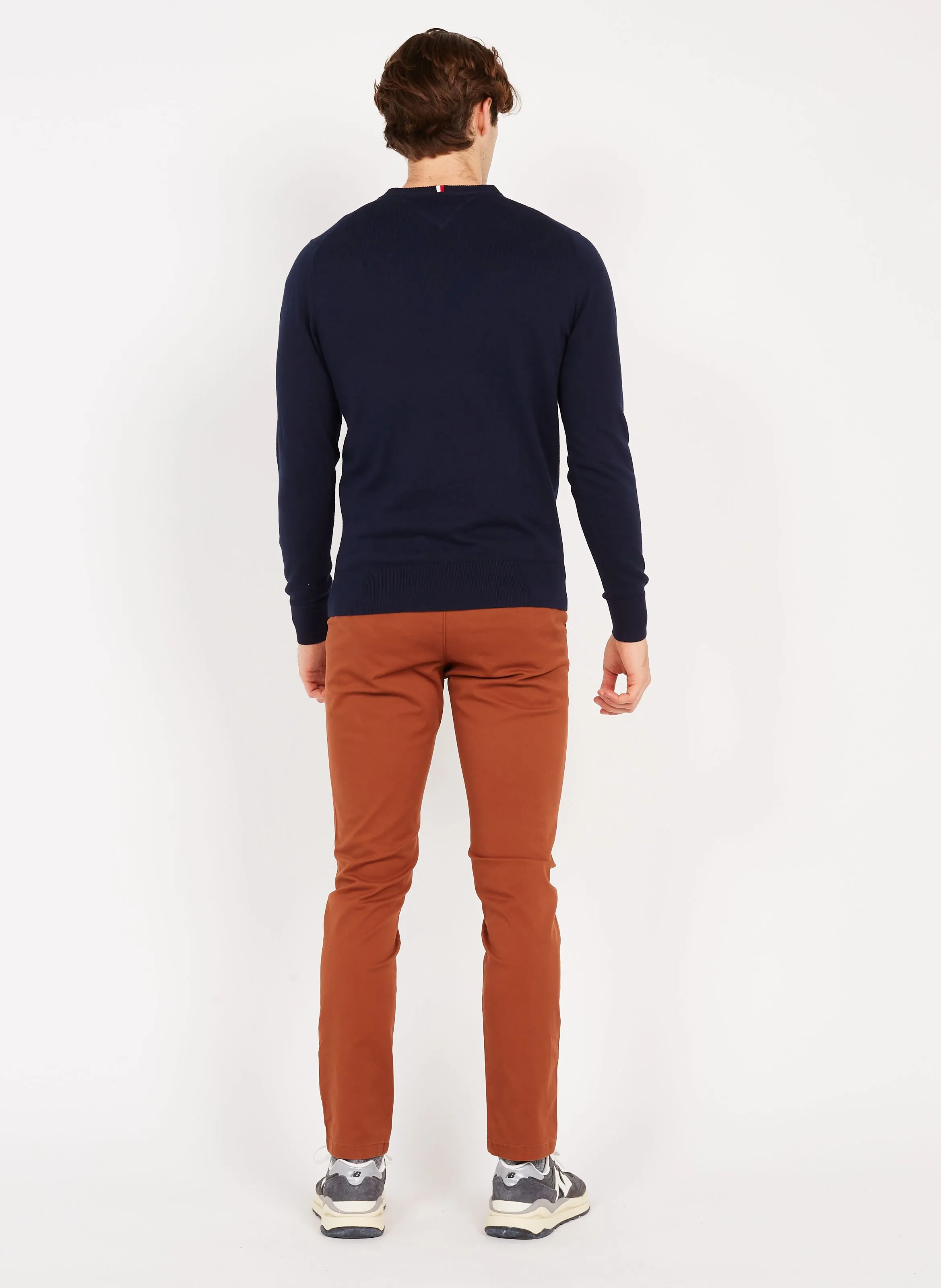 Pantalón slim de algodón orgánico en marron