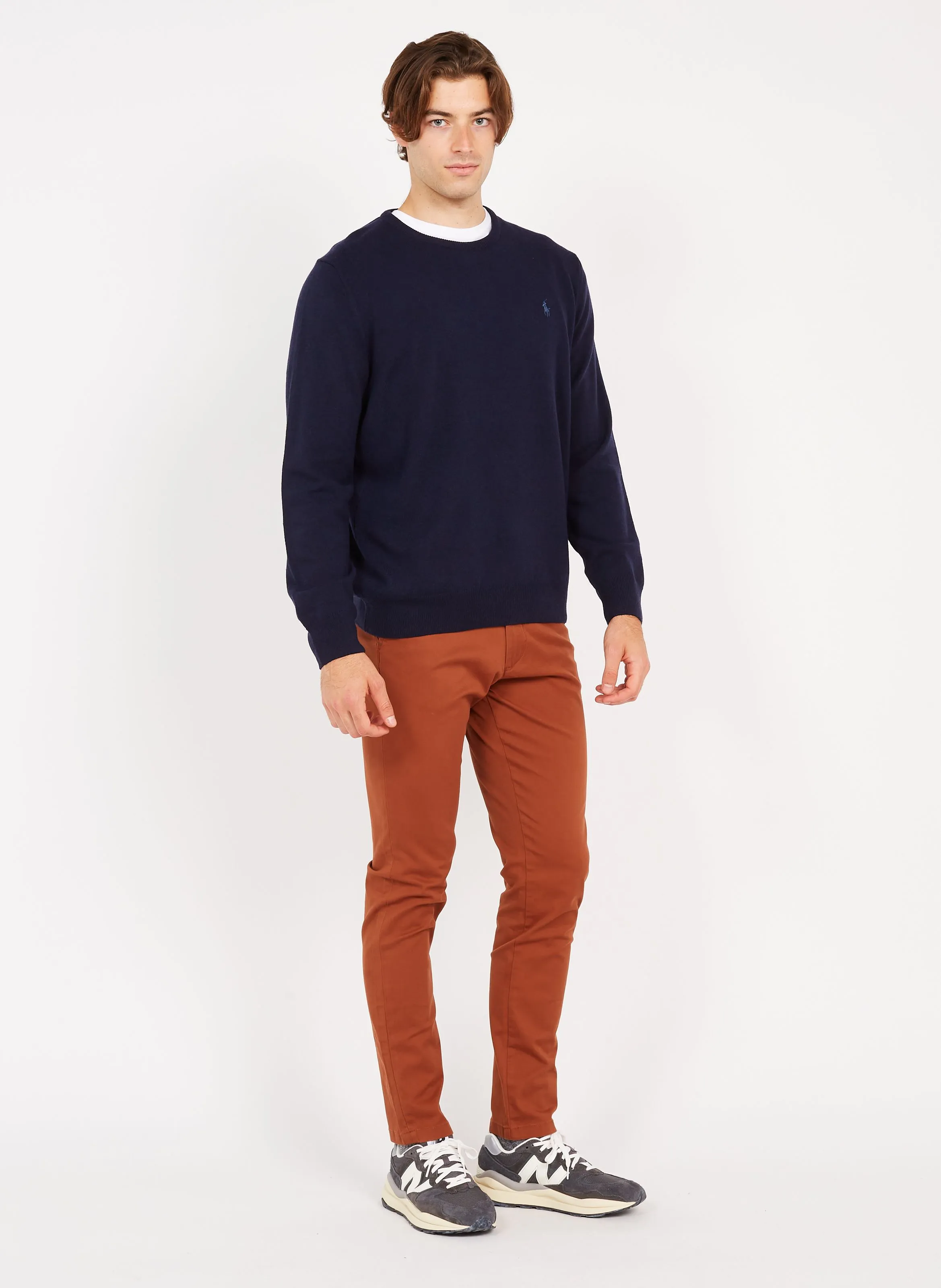 Pantalón slim de algodón orgánico en marron