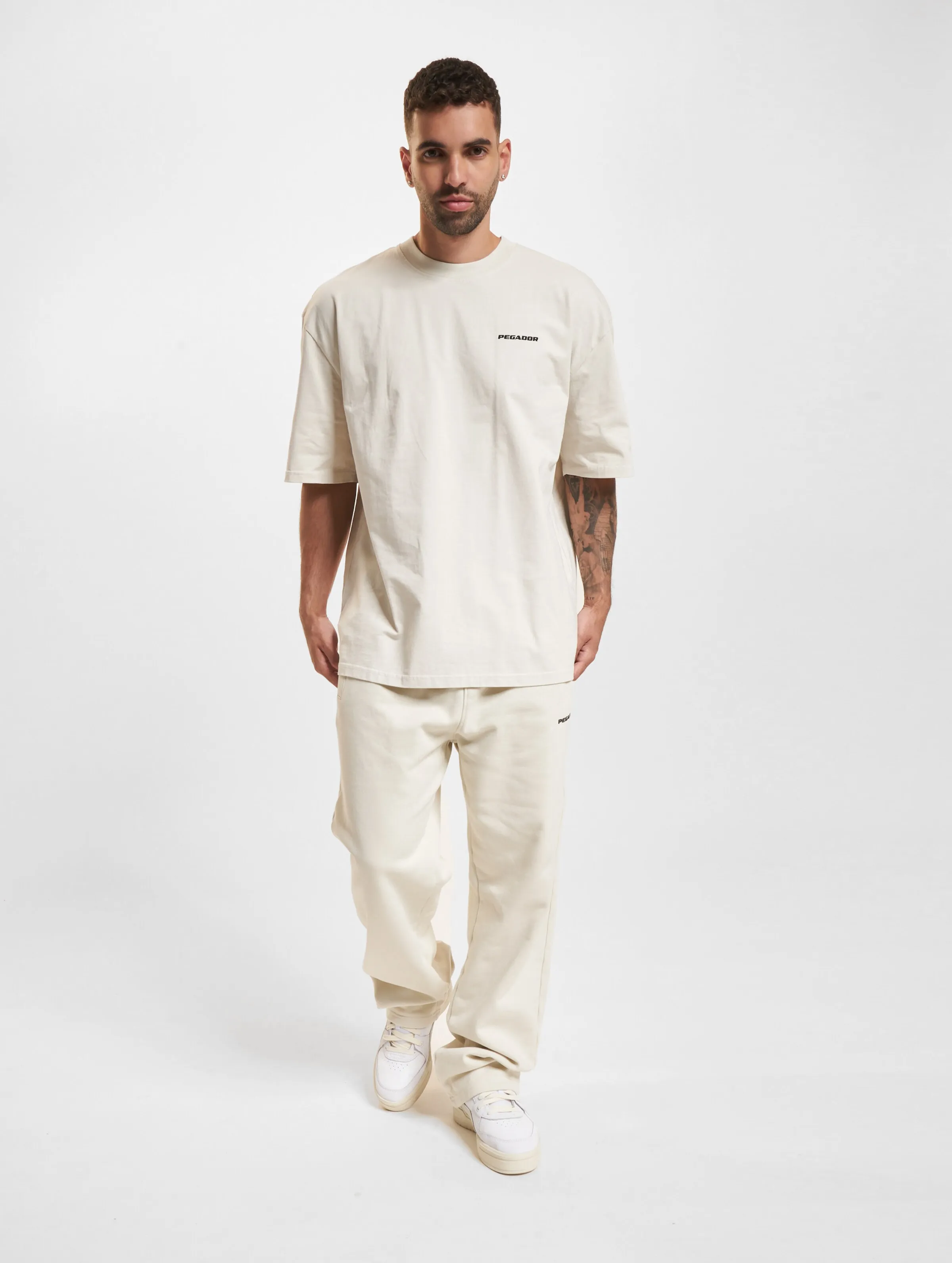 PEGADOR OVERSIZED TSHIRTS LOGO