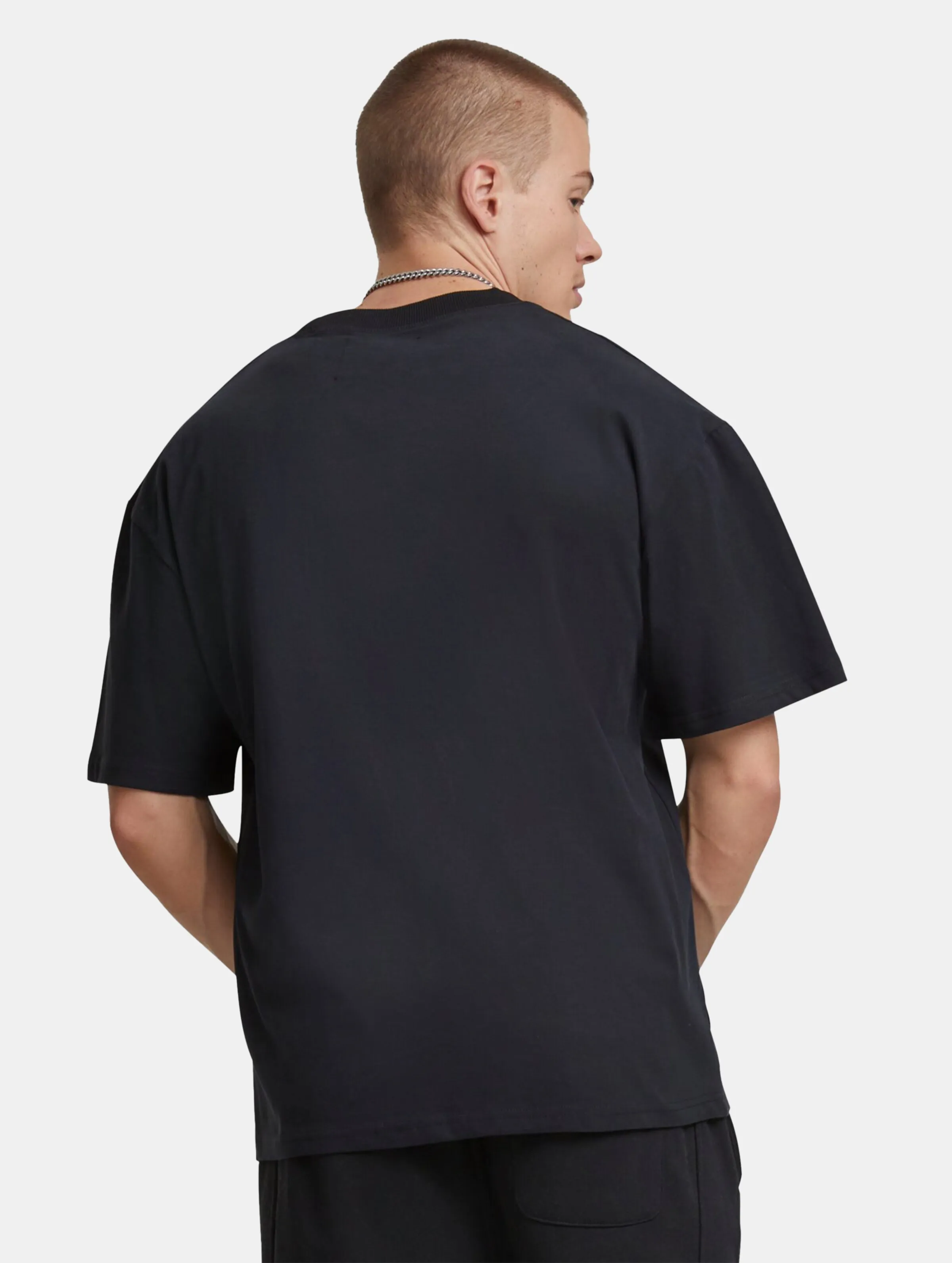 PEQUS MYTHIC LOGO TSHIRTS
