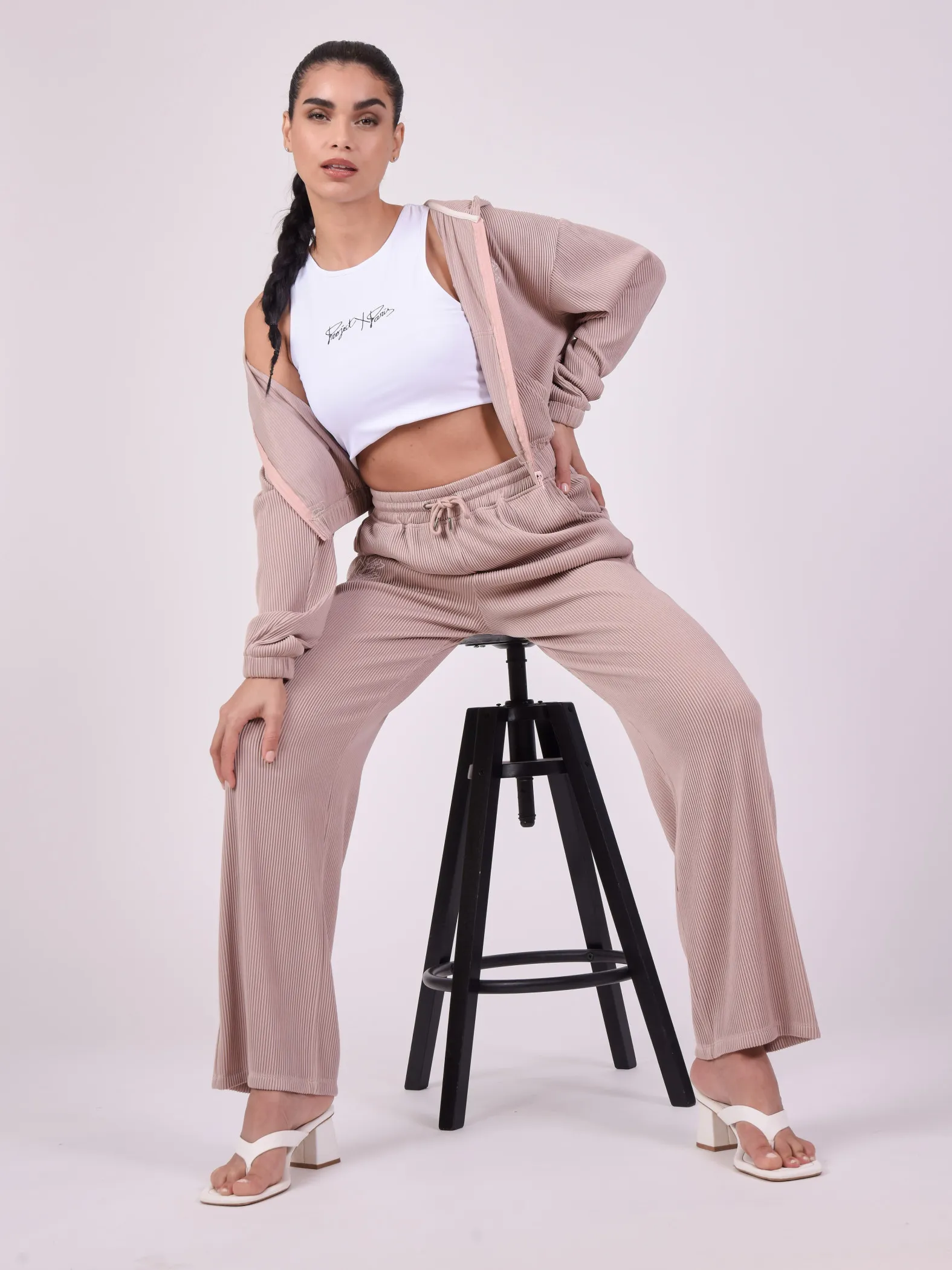 Pleated pants