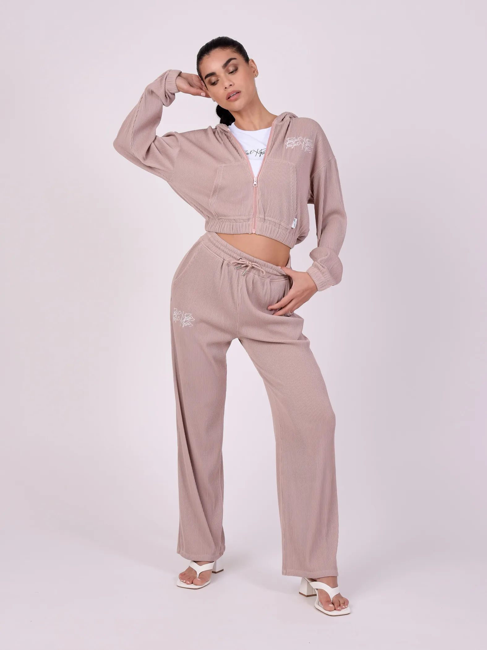 Pleated pants