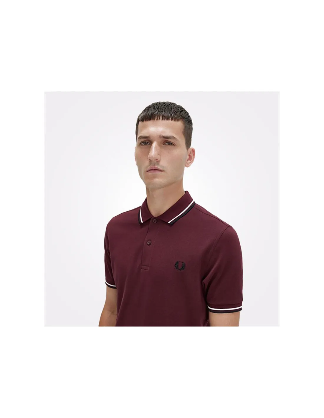 Polo shirt Fred Perry twin tipped hombre color granate.