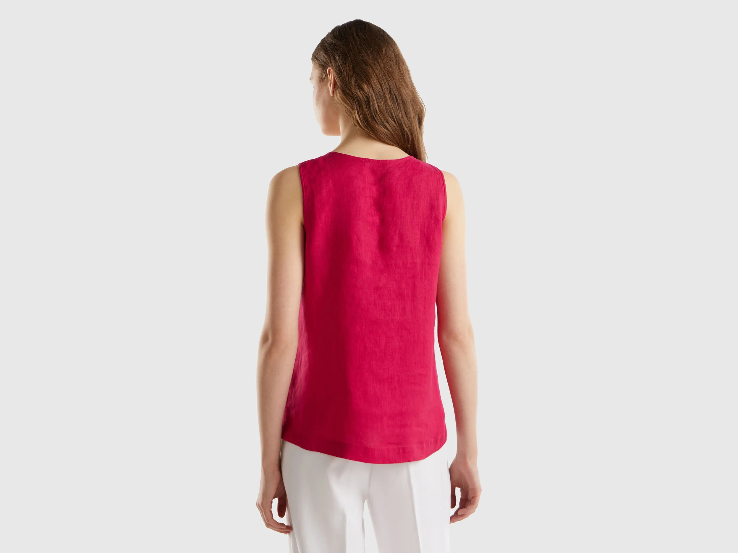 Pure linen sleeveless blouse