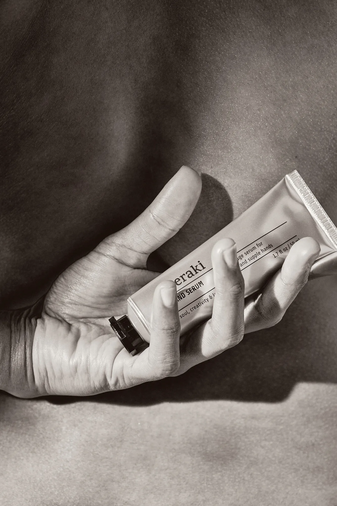 Hand Serum
