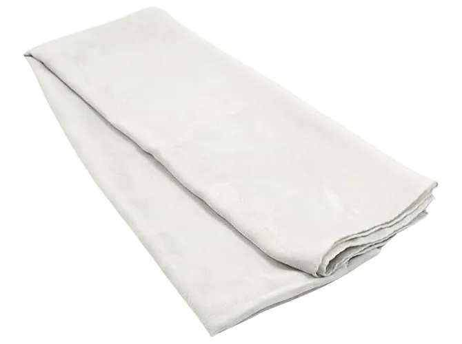 Silk In Hermès Castaño 
